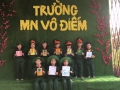 Hòa chung với không khí tưng bừng phấn khởi của cả nước hướng về kỷ niệm 78 năm ngày thành lập Quân đội nhân dân Việt Nam (22/12/1944 – 22/12/2022) và 31 năm ngày hội Quốc phòng toàn dân (22/12/1989 – 22/12/2022) trong Ngày 22 tháng 12 năm 2022, trường mầm non Vô Điếm đã tổ chức cho các bé cùng tham gia nhiều hoạt động để trải nghiệm thú vị.